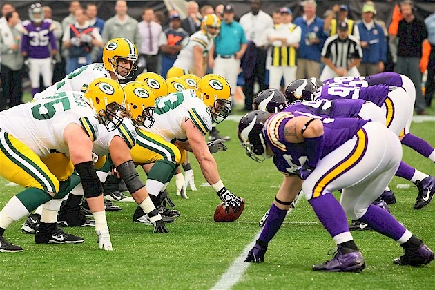 Bus To The Vikings Packers Game At Lambeau Field October 2014