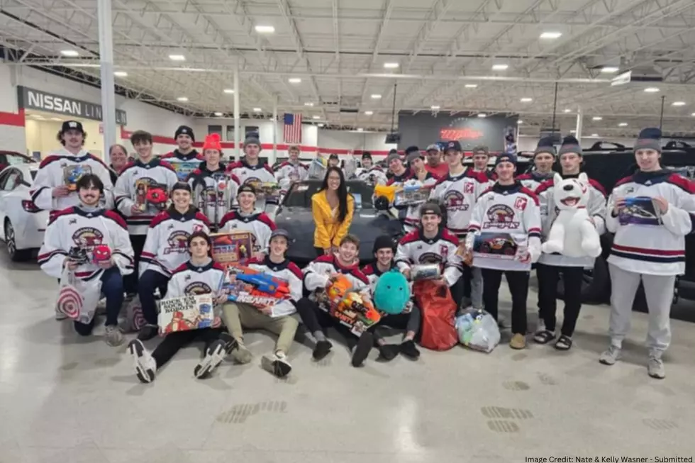 More Than 70 Toys Purchased From Hockey Team’s Silent Auction