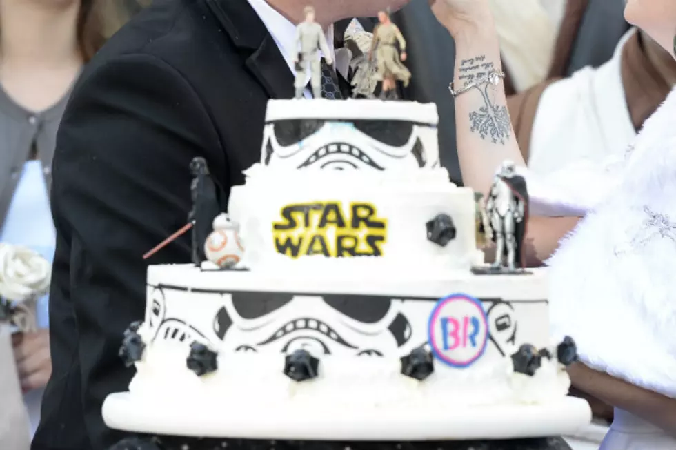 Minnesota Couple Weds at Movie Premiere