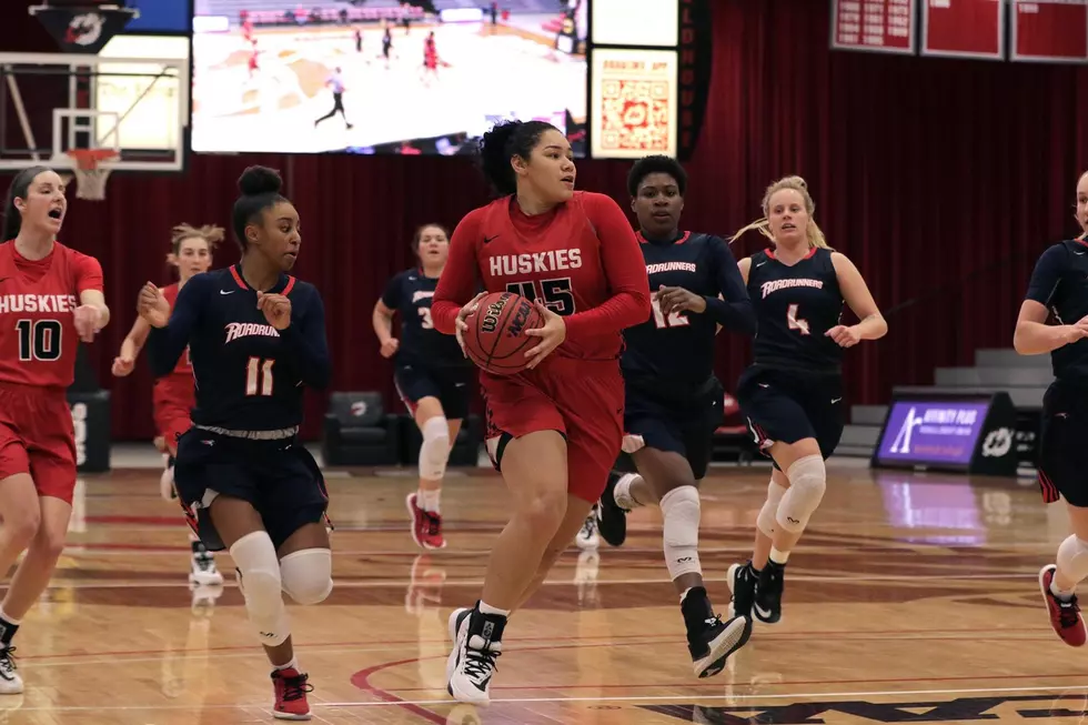 Huskies Extend Win Streak at Northern State