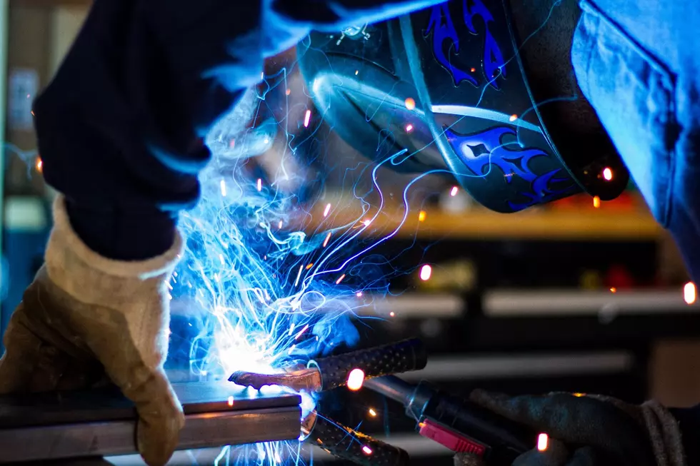 Employers expect steady work, more pay in 2023.
