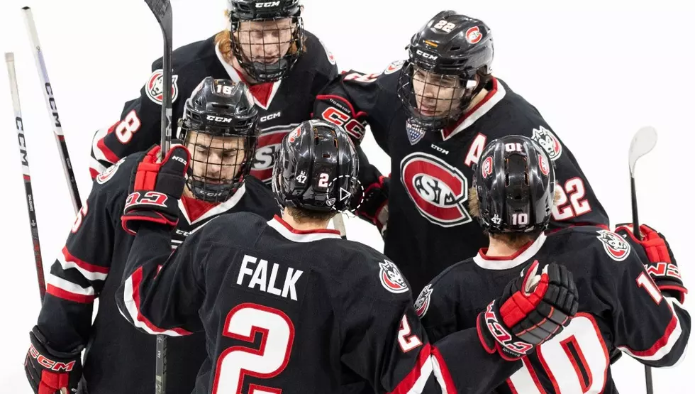 Huskies & Gophers Hockey Need OT In Friday Sports Recap
