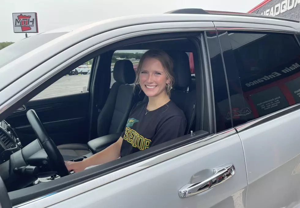 Sauk Rapids-Rice Graduate Wins A Jeep At Graduation Event