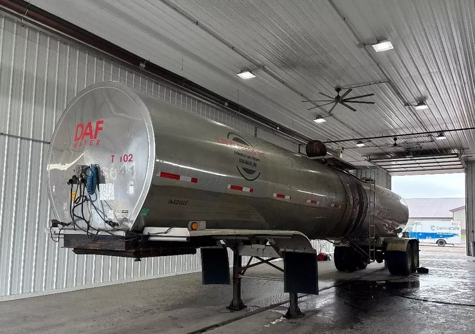 Man Dies After Falling Into Tanker-Trailer