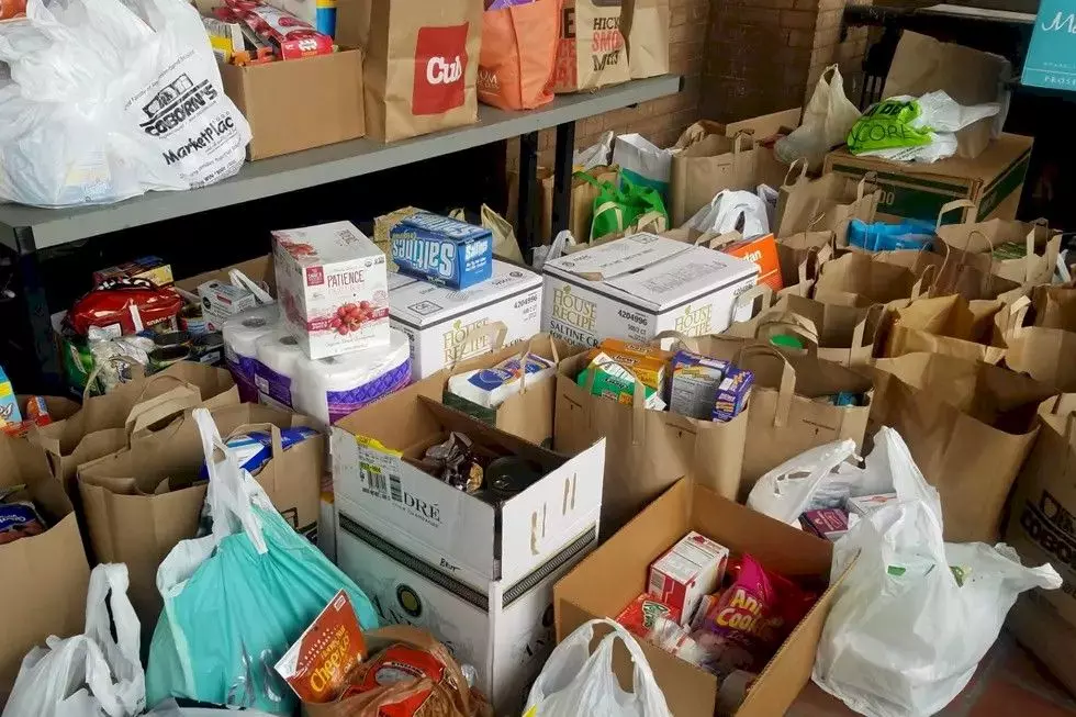 Pack The Porches Drive Fights Hunger In Our Community